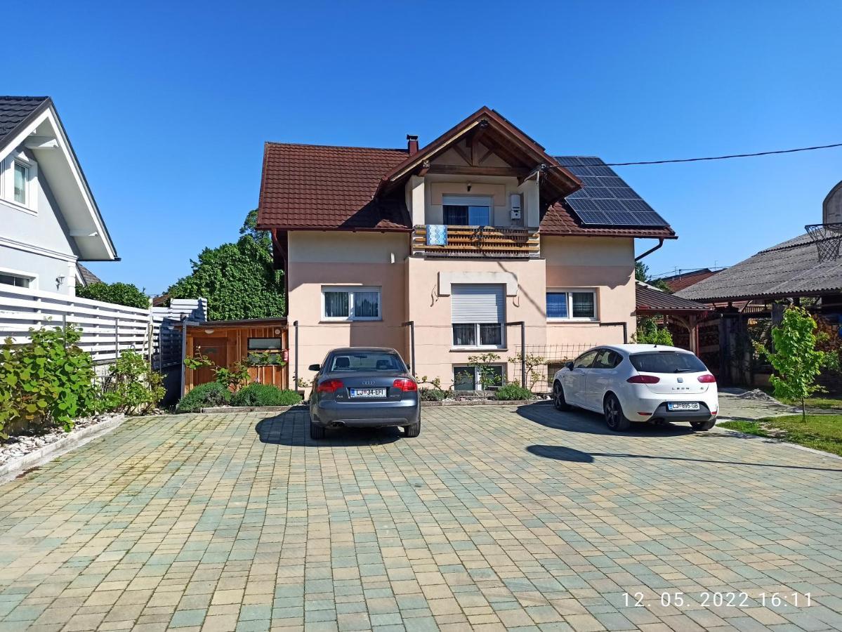 Vagon - Studio - Near Btc, Ljubljana Lejlighed Eksteriør billede